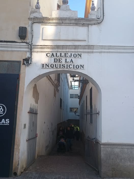 SIEMPRE ACABO EN EL MISMO LUGAR DE SEVILLA