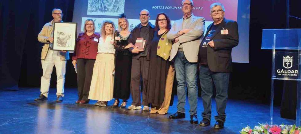 EL MANIFIESTO ‘POETAS POR UN MUNDO EN PAZ’ CENTRÓ LA  APERTURA DEL III FESTIVAL DE POESÍA BALTASAR ESPINOSA