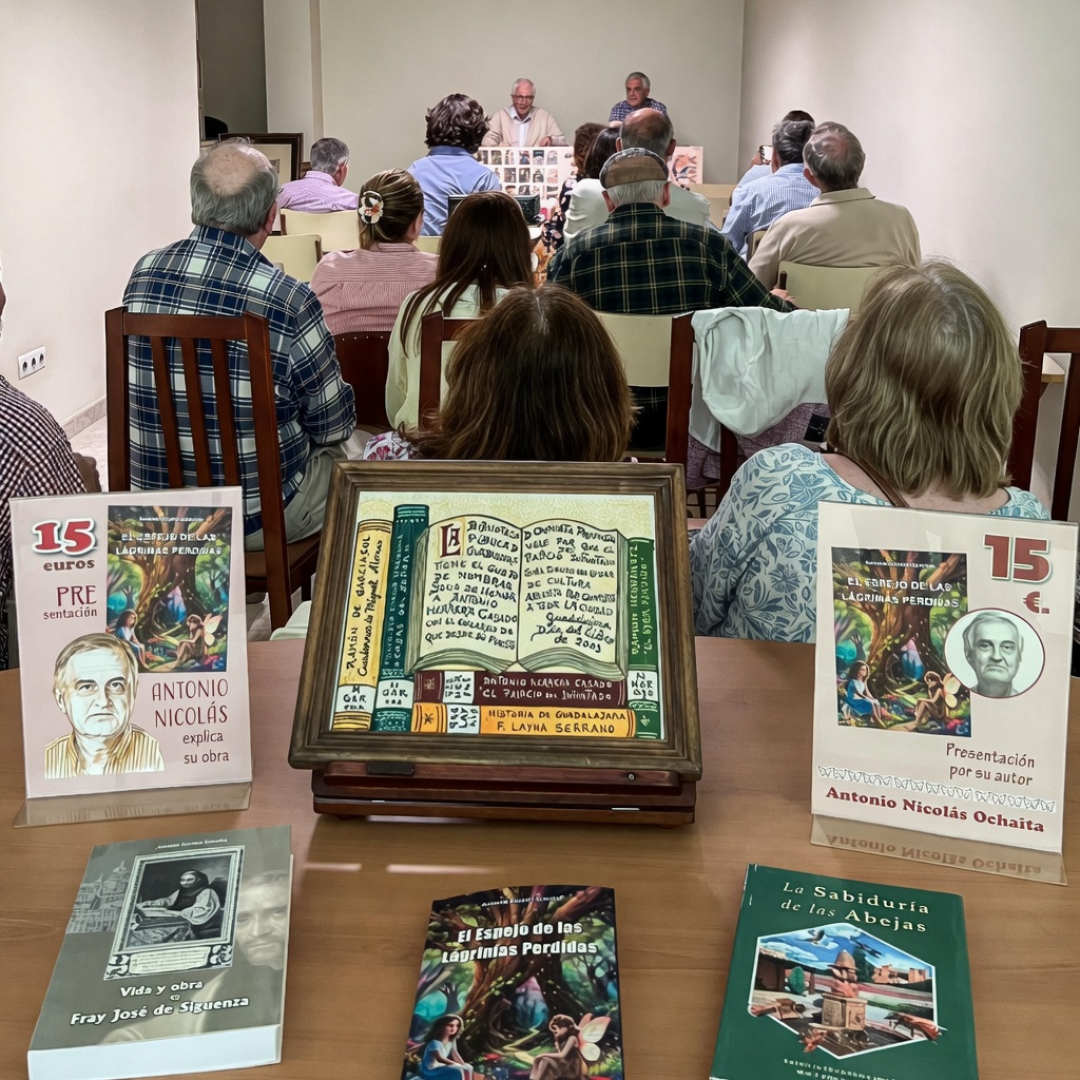 OCHAÍTA RESCATA LA MEMORIA DE COBETA ENTRE EL LEGADO DE SUS PALABRAS Y EL VUELO DE LAS ABEJAS