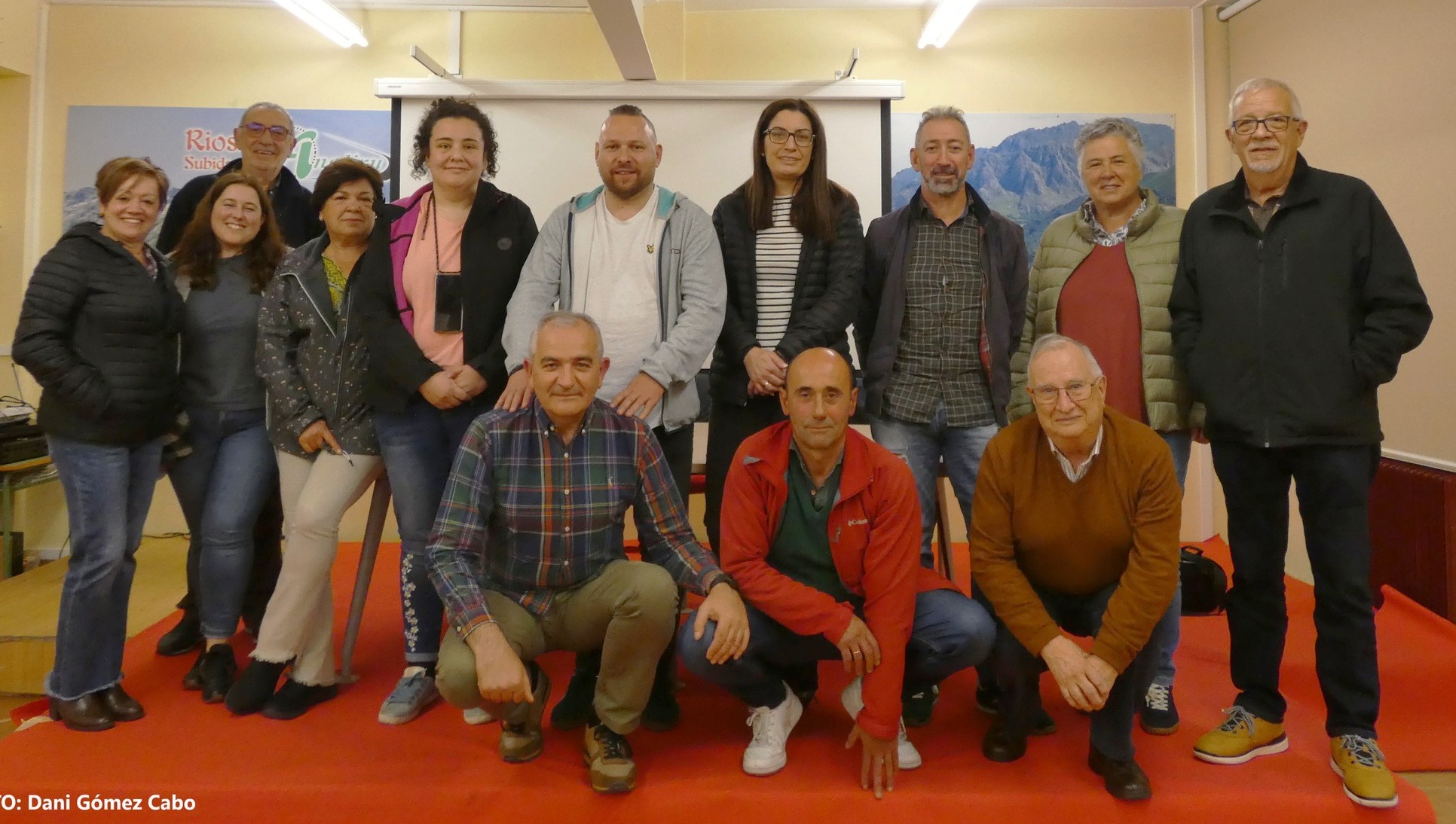 EL ESLABÓN SE MANTIENE. AYER FUNDAMOS LA ASOCIACIÓN SANTA BÁRBARA DE MORCÍN Y RIOSA (POZO MONTSACRO)