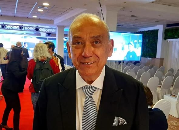 HA FALLECIDO OSWALDO ARTEAGA MATUTE