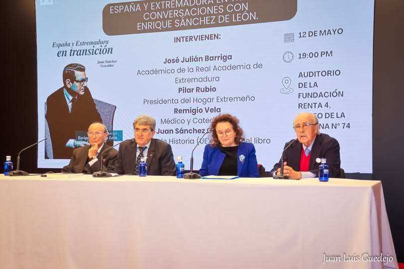 CONVERSACIONES CON ENRIQUE SÁNCHEZ DE LEÓN