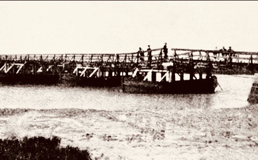 INAUGURACIÓN, EN 1842, DEL PUENTE DE BARCAS SOBRE EL CAÑO ZURRRAQUE