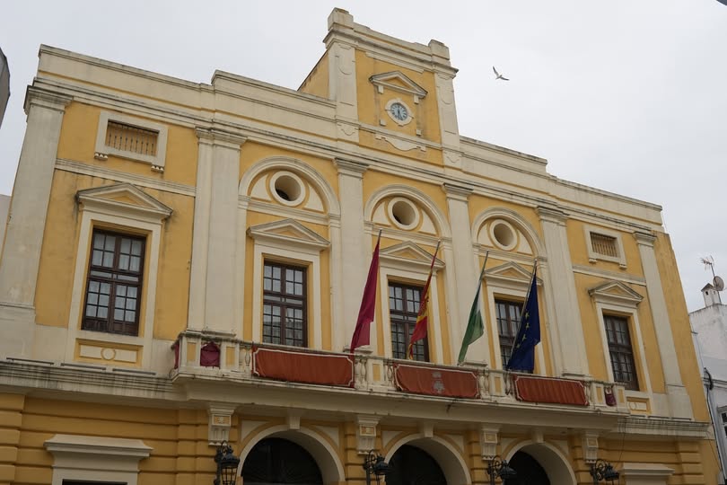 ALEJANDRO RISSO LEGA SU CASA GRANDE A LA VILLA PARA ACOGER UN HOSPICIO