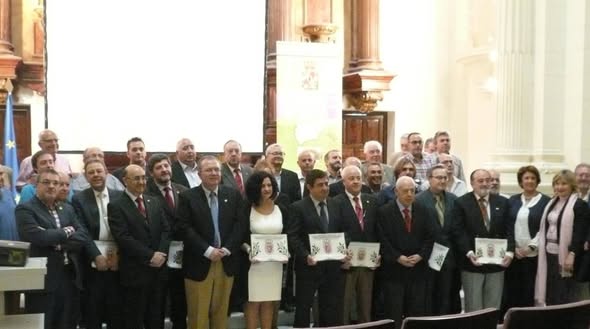 MEDALLA DE ORO DE LOS CRONISTAS