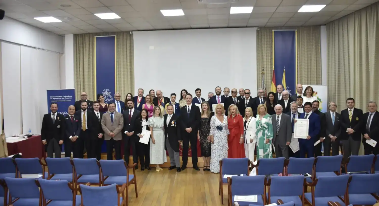 EL PROFESOR TUNECINO RIDHA MAMI REIVINDICA EN VALÈNCIA UNA CIENCIA HUMANISTA E INTERNACIONAL EN LA INVESTIDURA DE LA ACADEMIA DE CIENCIAS