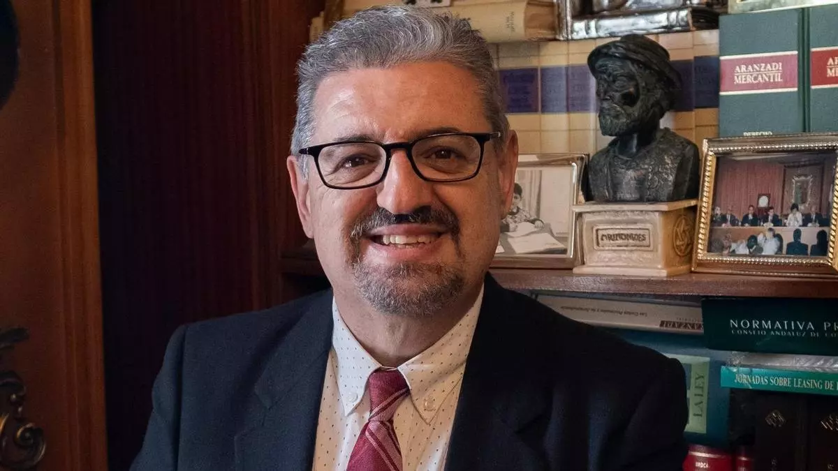 JULIÁN HURTADO DE MOLINA, REELEGIDO COMO PRESIDENTE DEL INSTITUTO ANDALUZ DE LOS CASTILLOS