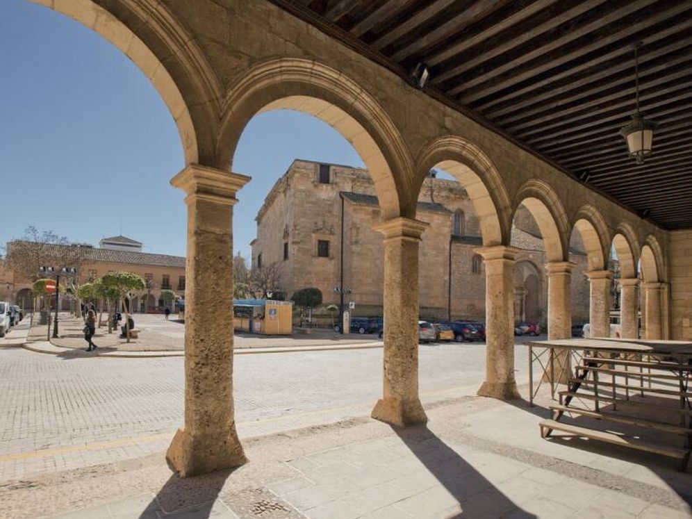 LA DESCONOCIDA PLAZA MAYOR QUE TIENES QUE VISITAR EN CASTILLA-LA MANCHA