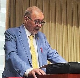 EL CRONISTA DE LOS DOS DOCTORADOS