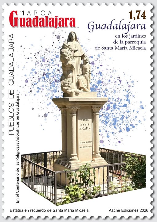 EN LOS JARDINES DE LA PARROQUIA DE SANTA MARIA MICAELA