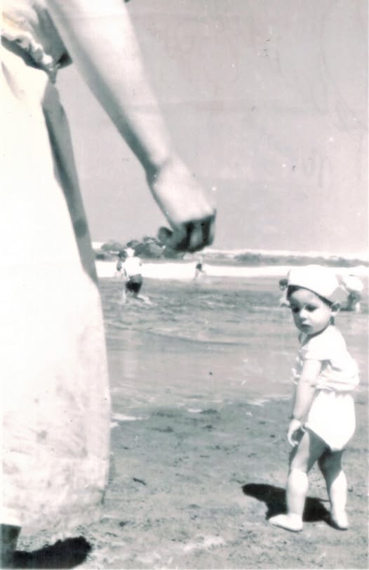 EN LA PLAYA DE AGUILAR