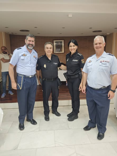 LA INSPECTORA JEFA DE PROTECCION CIUDADANA, DE LA POLICÍA NACIONAL EN GETAFE, DOÑA INMACULADA CLEMENTE, SE HA DESPEDIDO DE LAS AUTORIDADES Y AMIGOS DE GETAFE, AL ASCENDER AL GRADO DE COMISARIA.