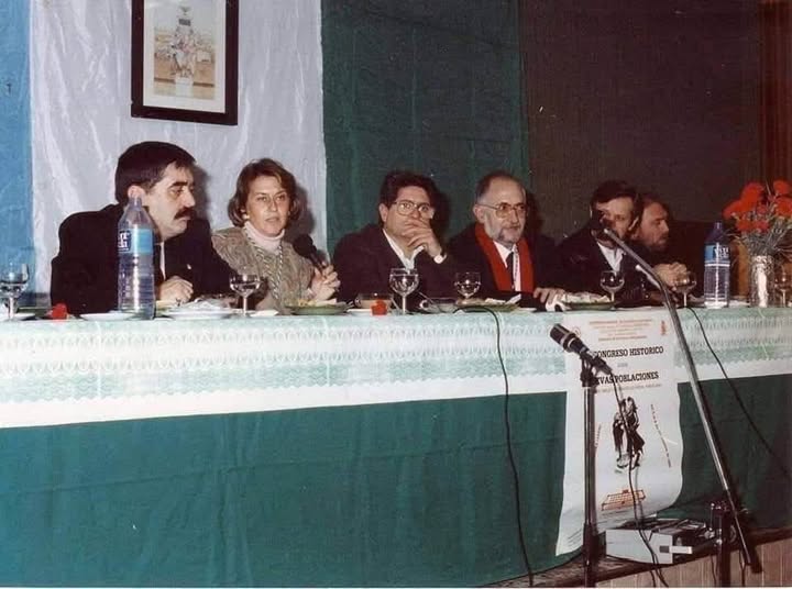 MESA PRESIDENCIAL DEL ACTO ACADÉMICO DEL IV CONGRESO HISTÓRICO SOBRE NUEVAS POBLACIONES