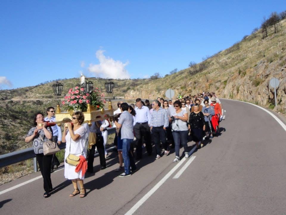 ROMERÍA AL SANTUARIO DE LA VIRGEN DE LA CUEVA SANTA