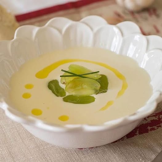 ELOGIO DEL AJO BLANCO