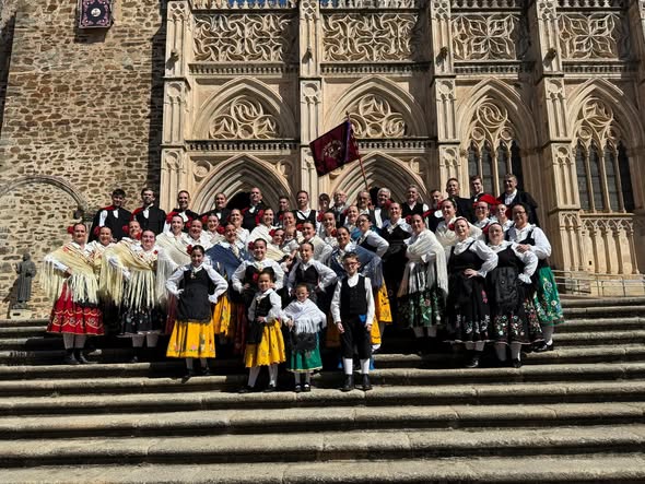 47 AÑOS DE LA AGRUPACIÓN CULTURAL AGLA.