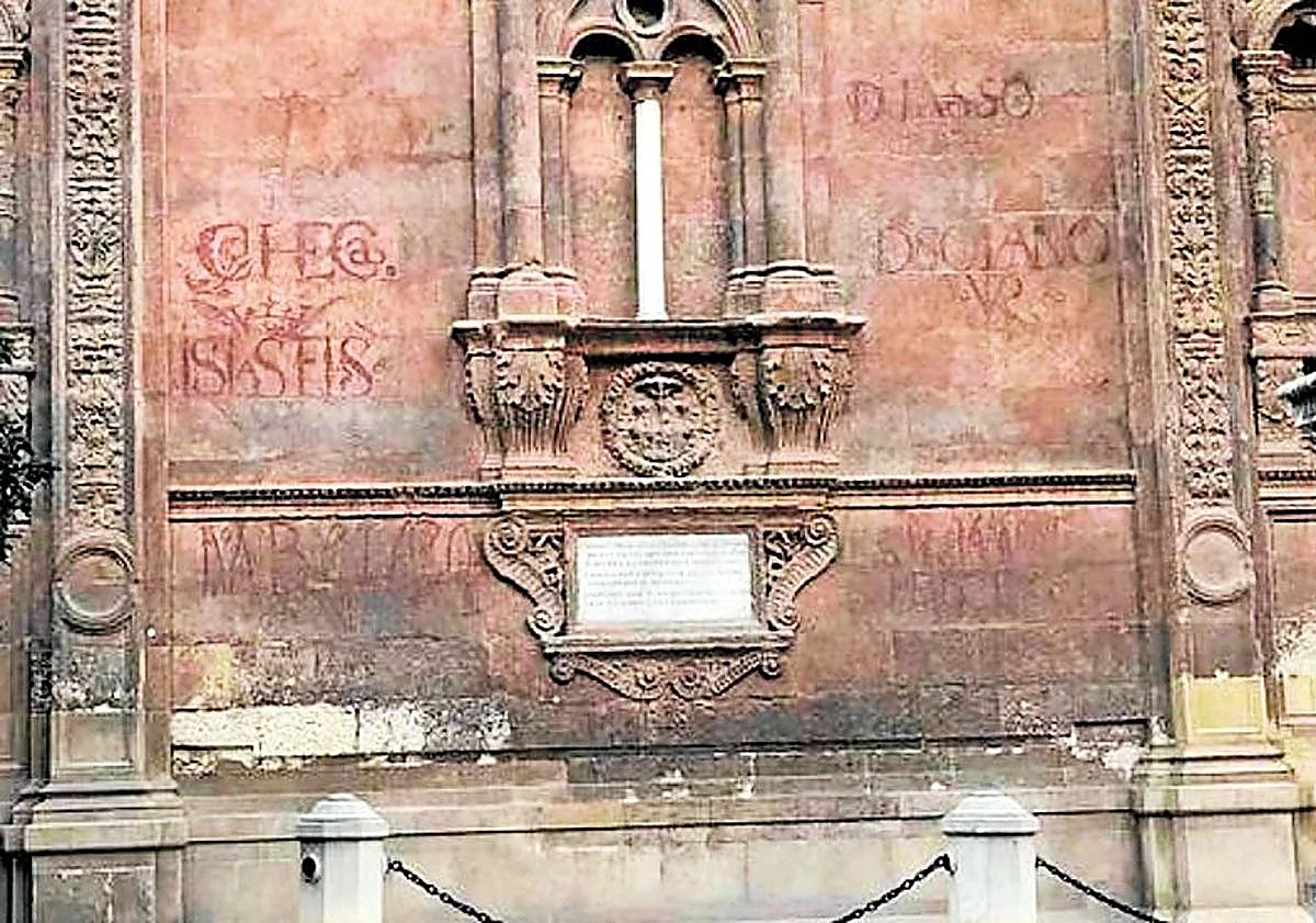 LOS GRAFITIS PROTEGIDOS QUE ATESORA LA CATEDRAL DE MURCIA