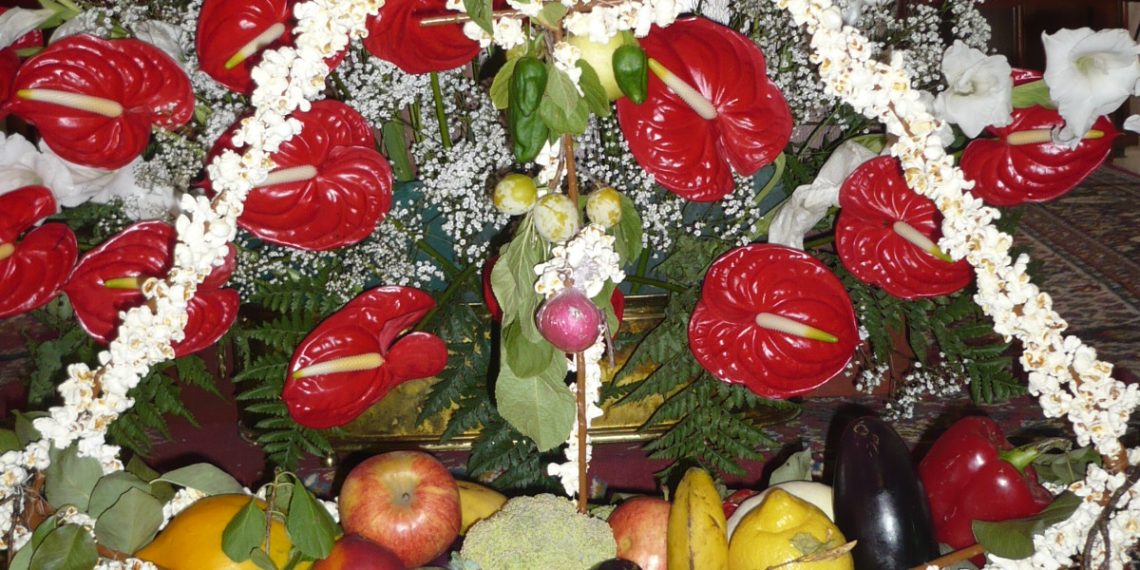 LOS RAMOS DE FRUTAS (III): DE LAS LOMADAS A MADEIRA, LA TRADICIÓN QUE FLORECIÓ EN TODA LA ISLA