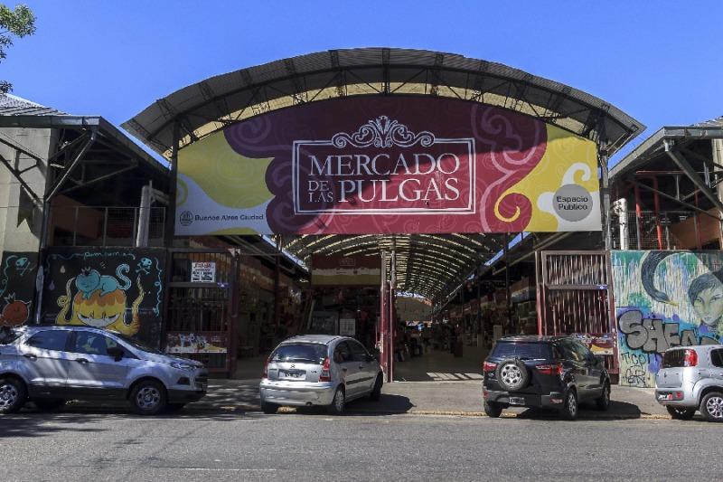 LA CIUDAD CONSTRUYE UNA NUEVA PLAZA JUNTO AL MERCADO DE PULGAS