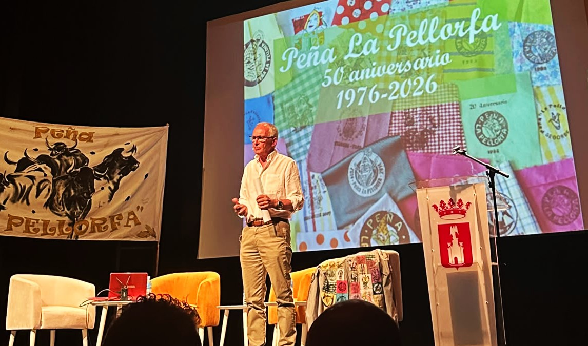 LA PEÑA LA PELLORFA PRESENTÓ EL LIBRO DE SU CINCUENTENARIO