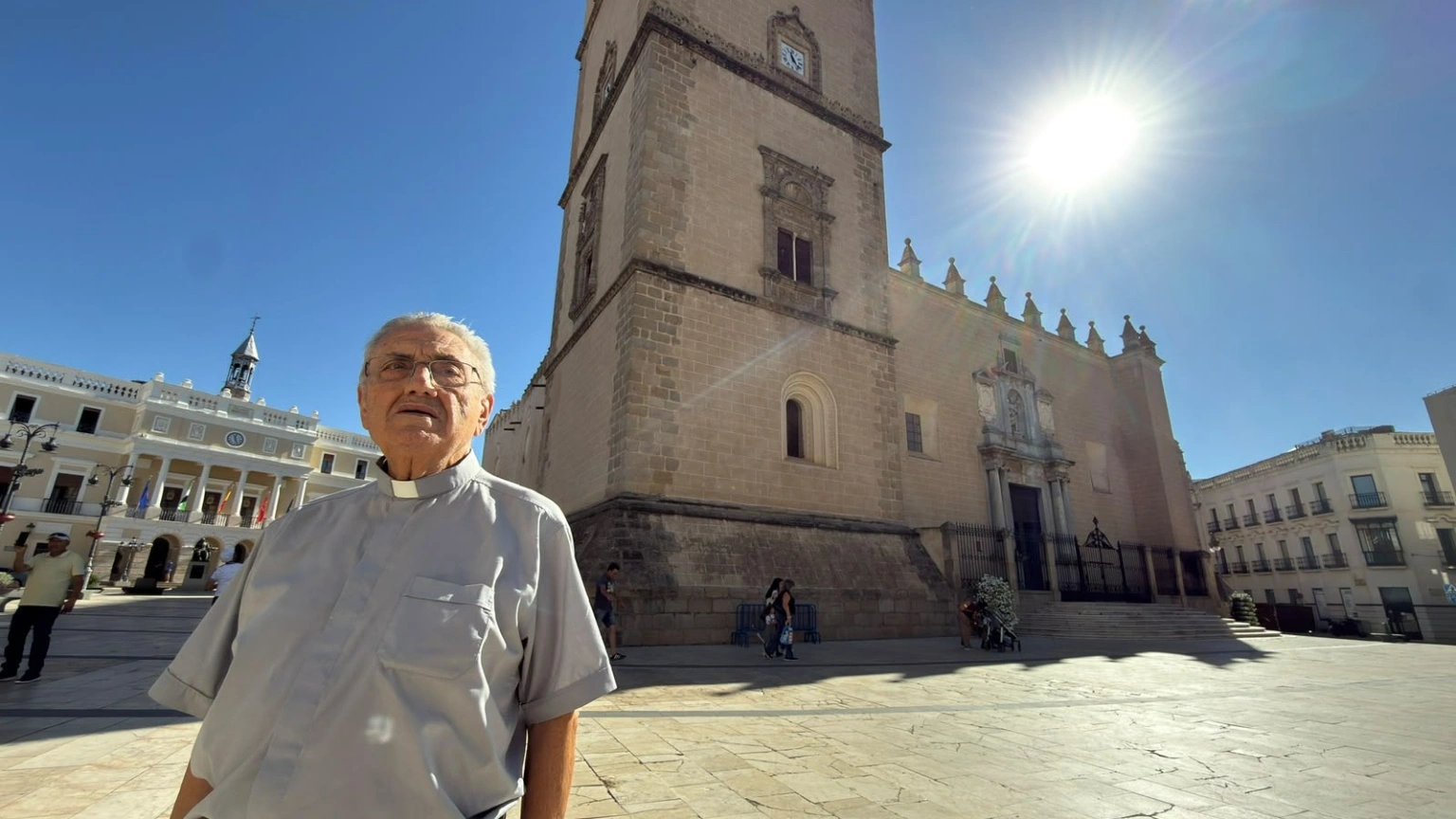 EL HISTORIADOR TEODORO LÓPEZ VALORA EL 750 ANIVERSARIO DE LA CATEDRAL DE BADAJOZ