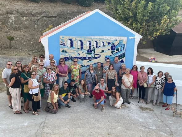 LOBON INAUGURA UN MURAL CERÁMICO EN EL PARAJE DE LA FUENTE