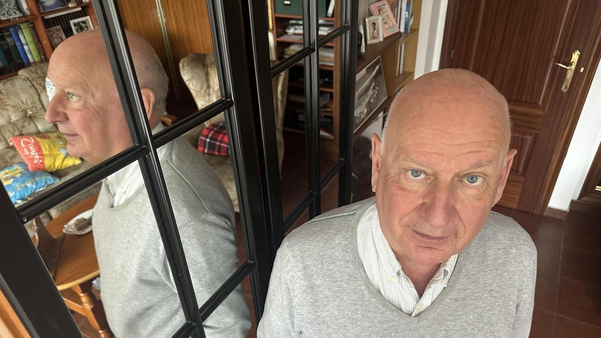 JUAN LUIS BAJA EL TELÓN DE LA FIESTA LITERARIA DEL MAR TRAS 52 AÑOS. AQUEL CUDILLERO MÁGICO YA NO EXISTE.