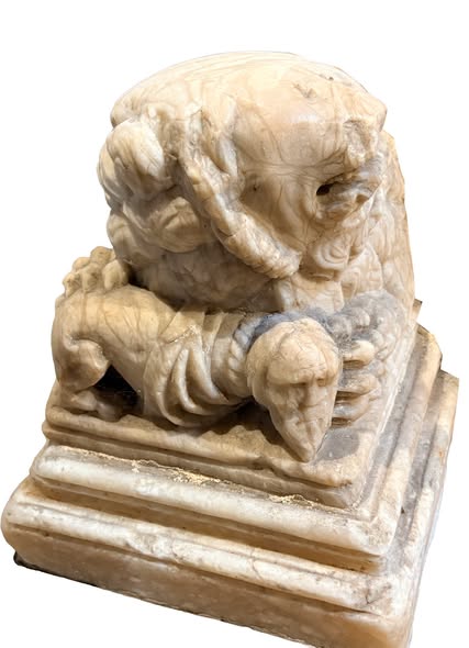 LEONES CUSTODIOS