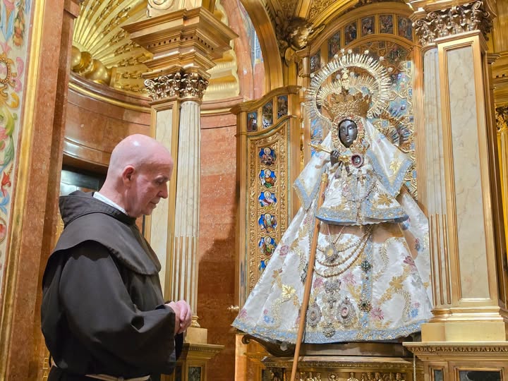 12 DE OCTUBRE, FIESTA NACIONAL, DÍA DE LA HISPANIDAD. 98 ANIVERSARIO DE LA CORONACIÓN DE NTRA. SEÑORA DE GUADALUPE.