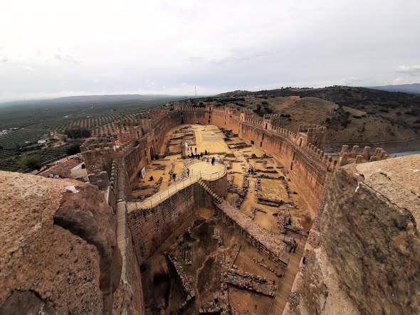 EN LA TORRE DEL HOMENAJE DEL CASTILLO DE BURGALIMAR